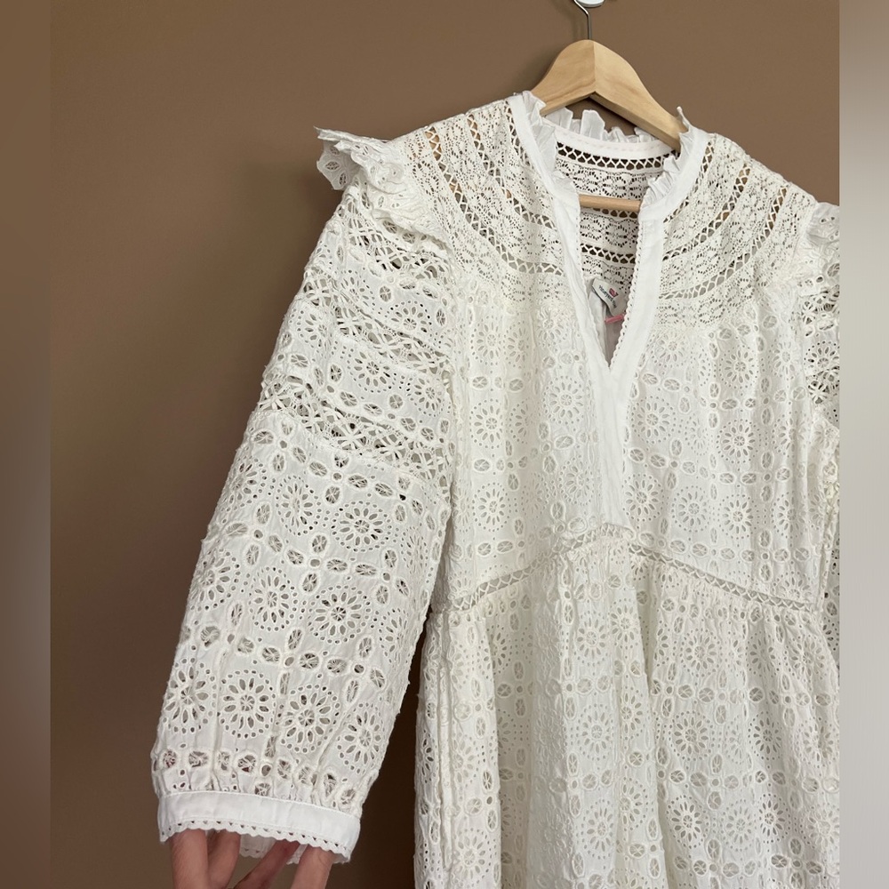 {Vineyard Vines} Tiered Eyelet Ruffle Dress in White - Womens Medium - NWT - Picture 4 of 10